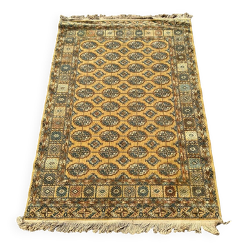Oriental rug