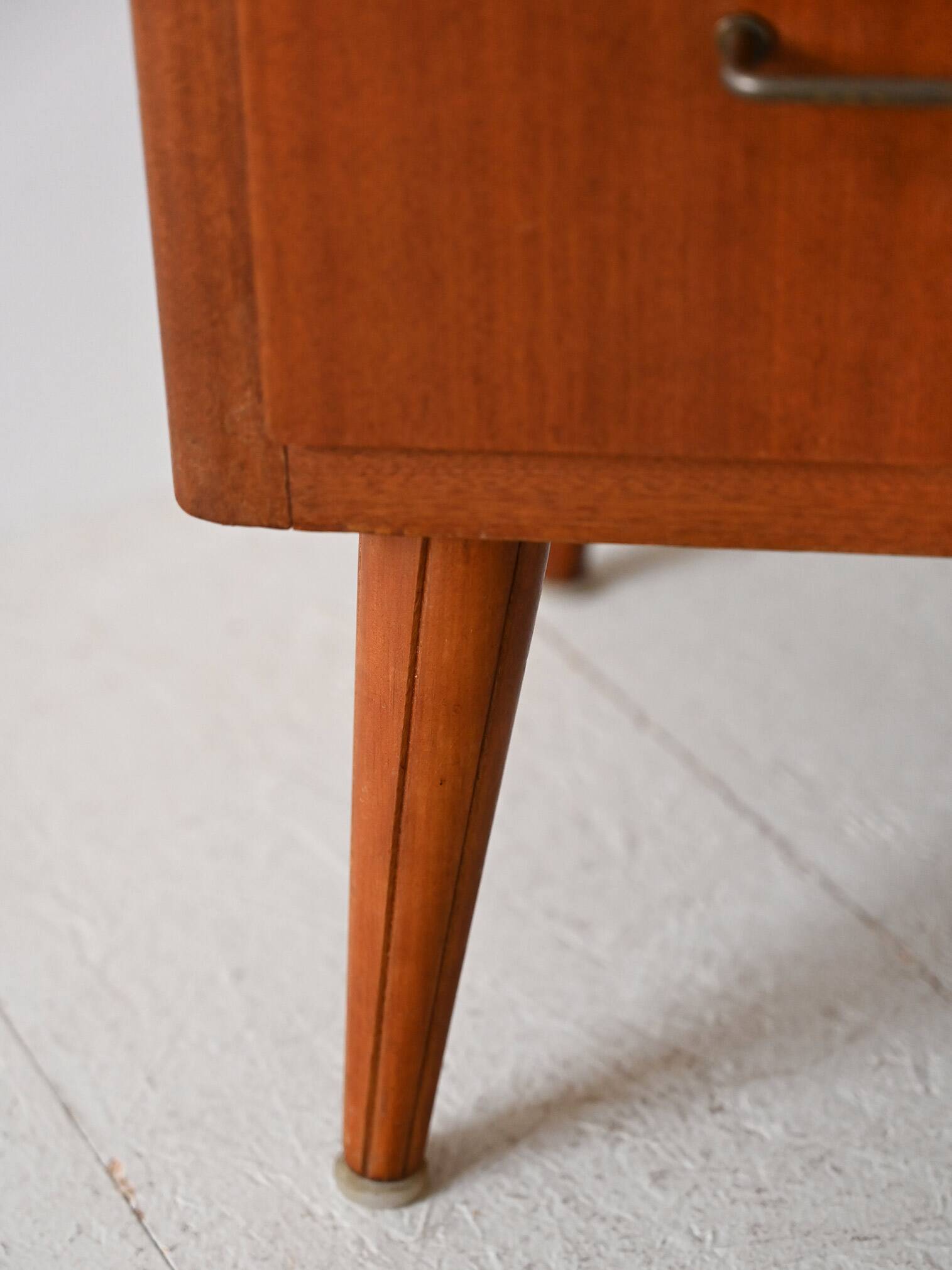 Mahogany chest of drawers with 4 drawers