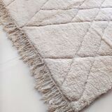 Moroccan Berber carpet blessed ouarain ecru plain with engraved diamonds 320x208cm
