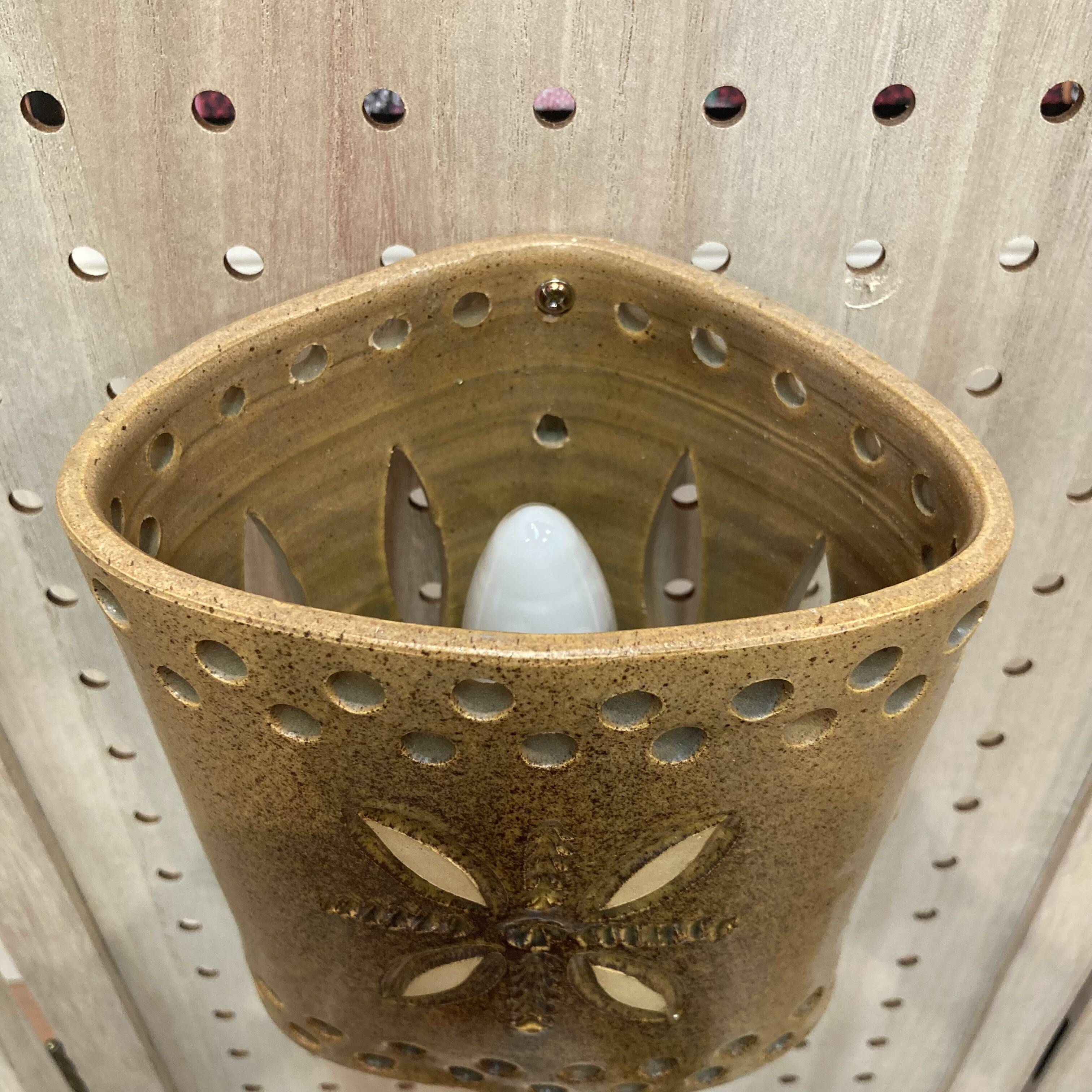 Ceramic wall light Design 1950.