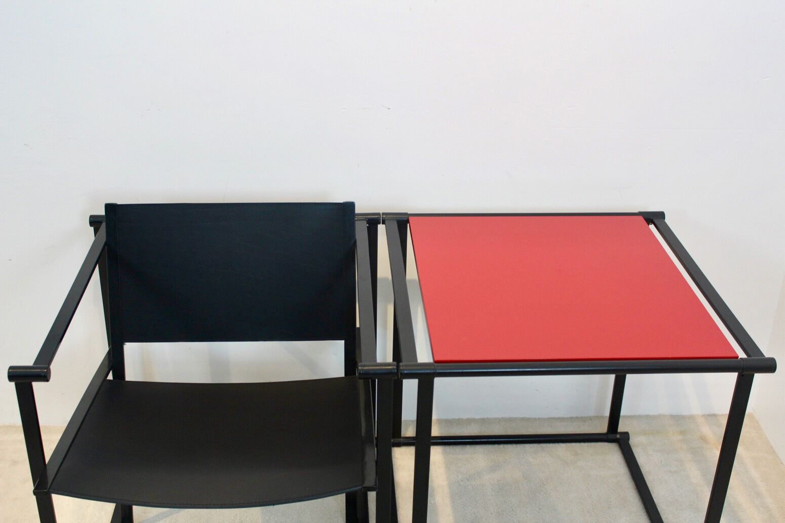 Fm62 chaise longue cubique en cuir et table assortie par radboud van