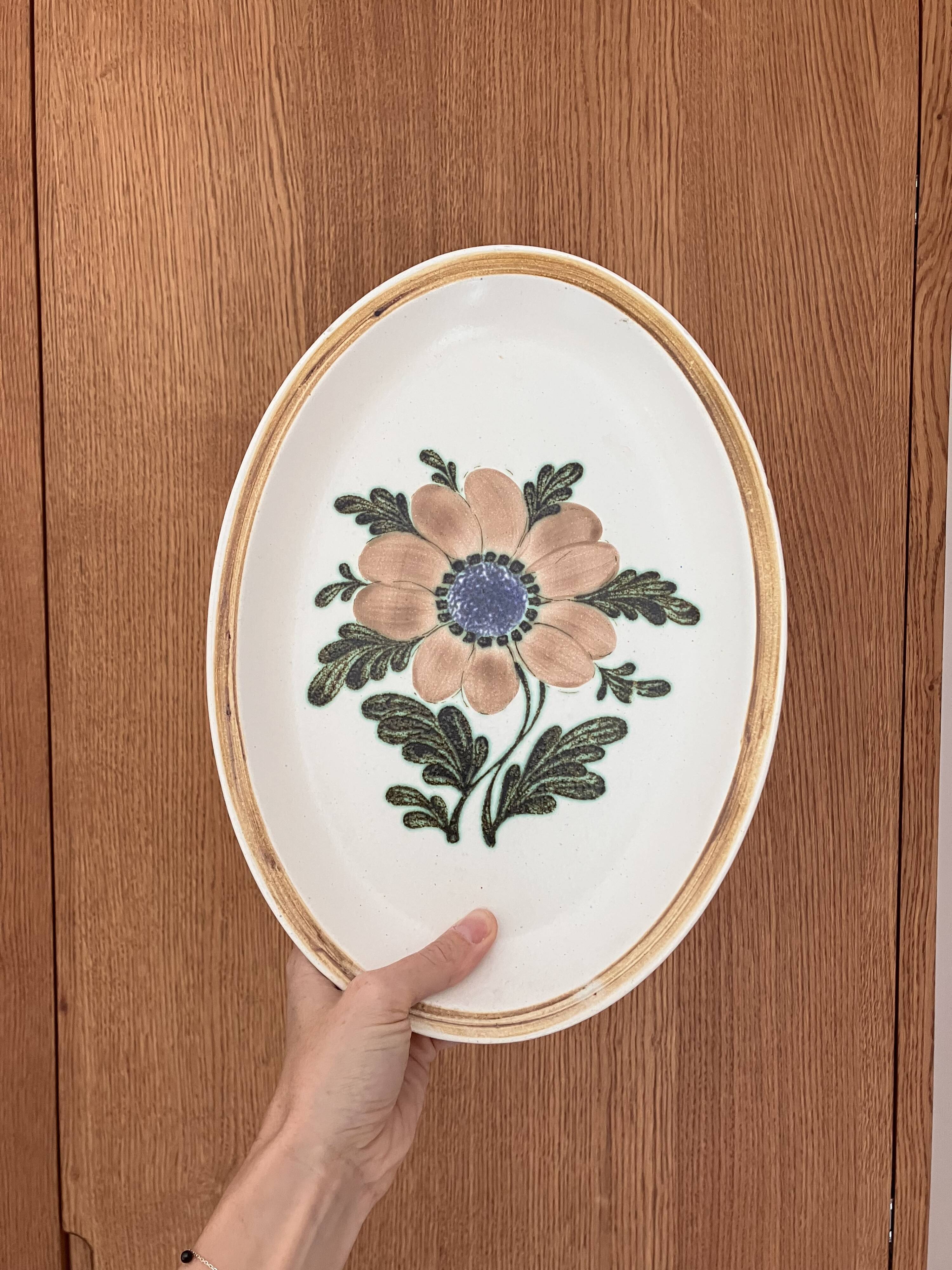 Large oval floral Gien dish