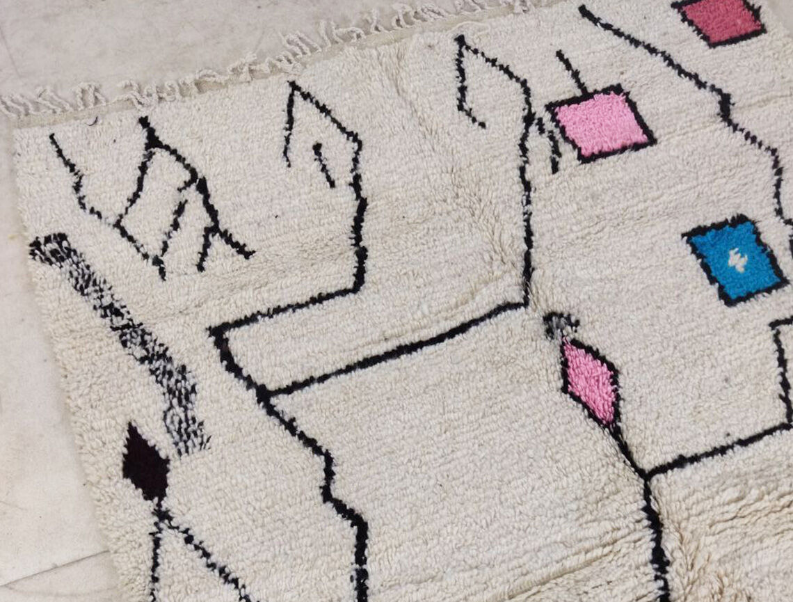 Moroccan berber carpet 244x164cm