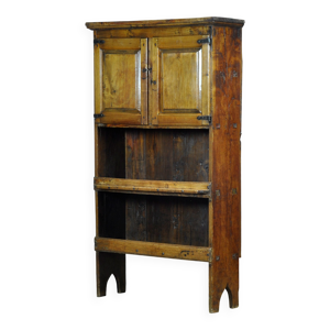 cabinet en châtaignier