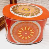 Iron box décor 70's