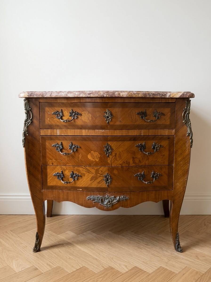 Antique Louis XV commode in wood and marble