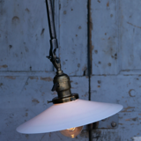 OC White lamp with wall attachment