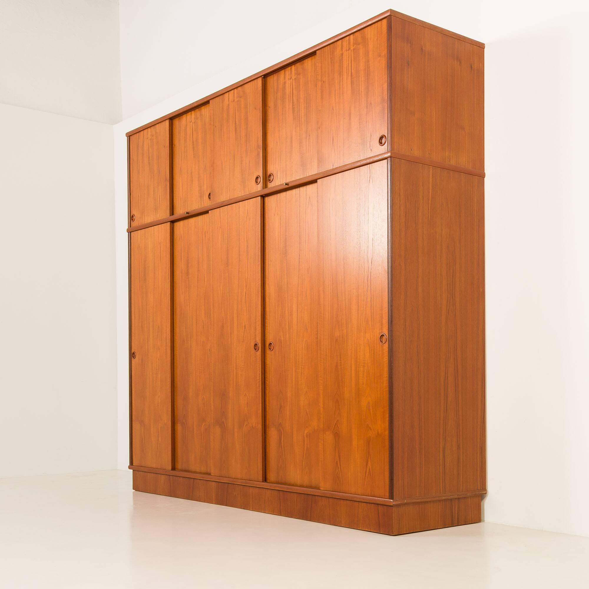 Melvin Mikkelsen extra large wardrobe in teak, Denmark 1960s