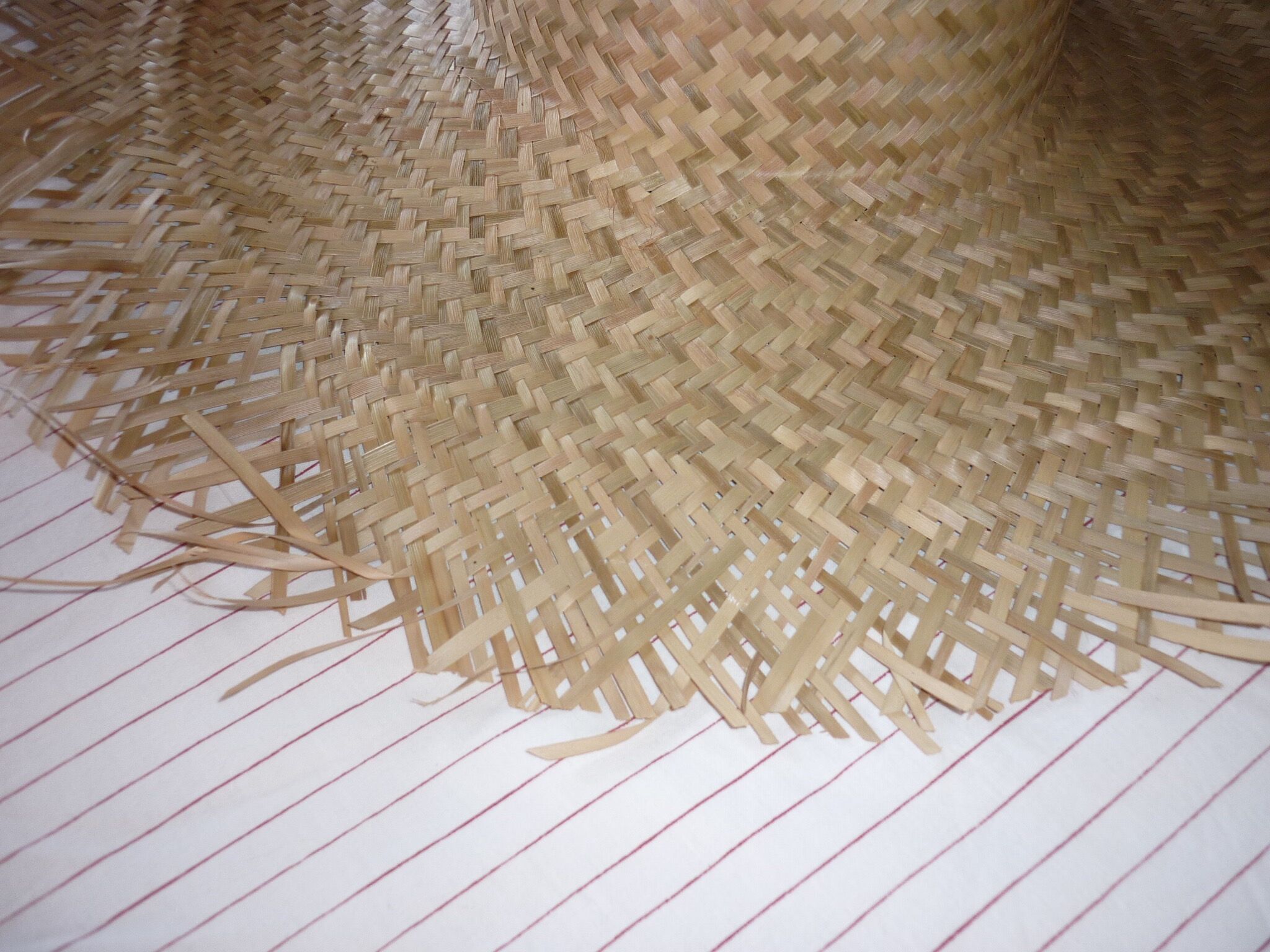 Braided straw capeline hat
