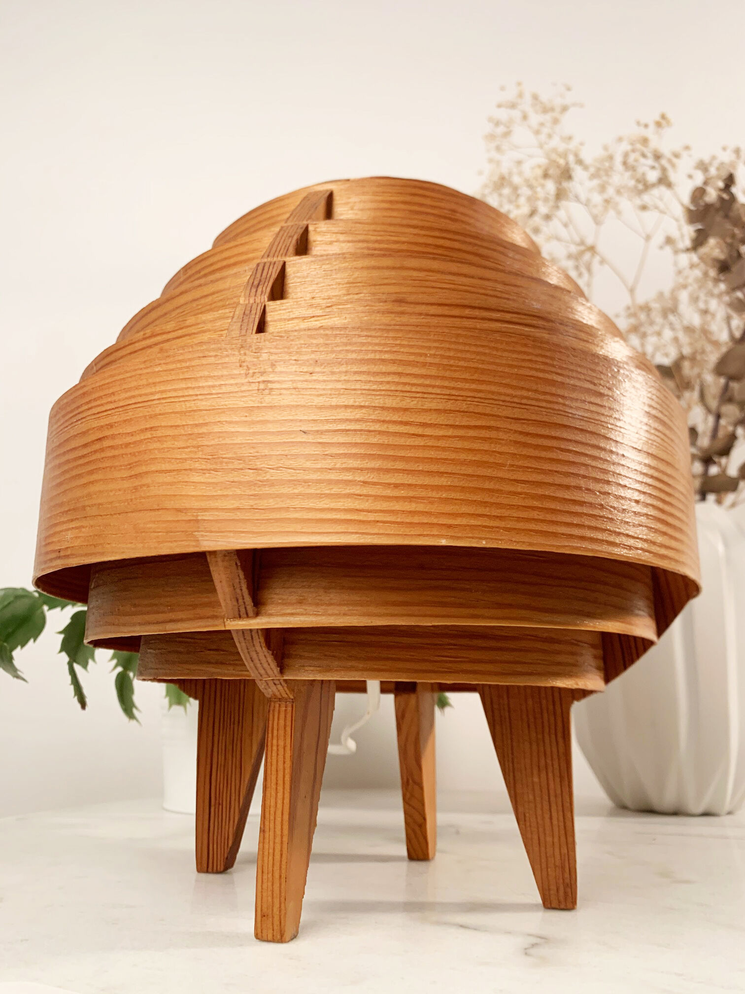 Lampe scandinave vintage en lamelles de bois