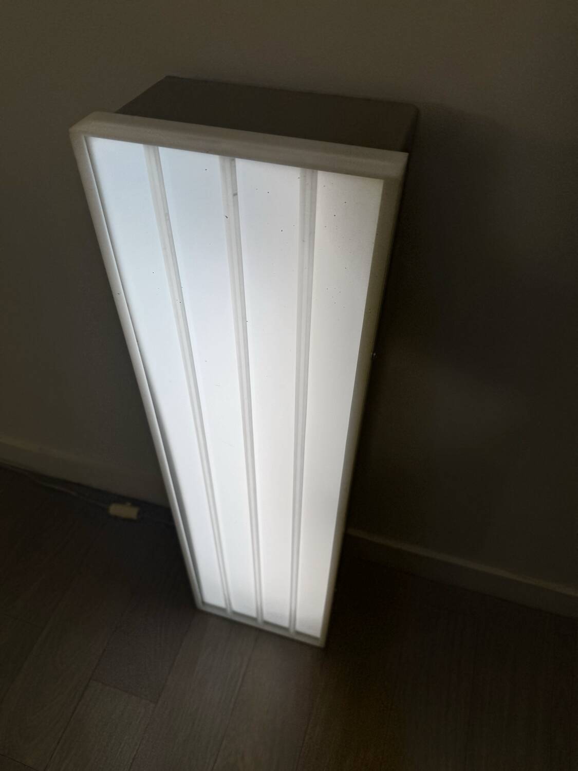 70s industrial style box lamp