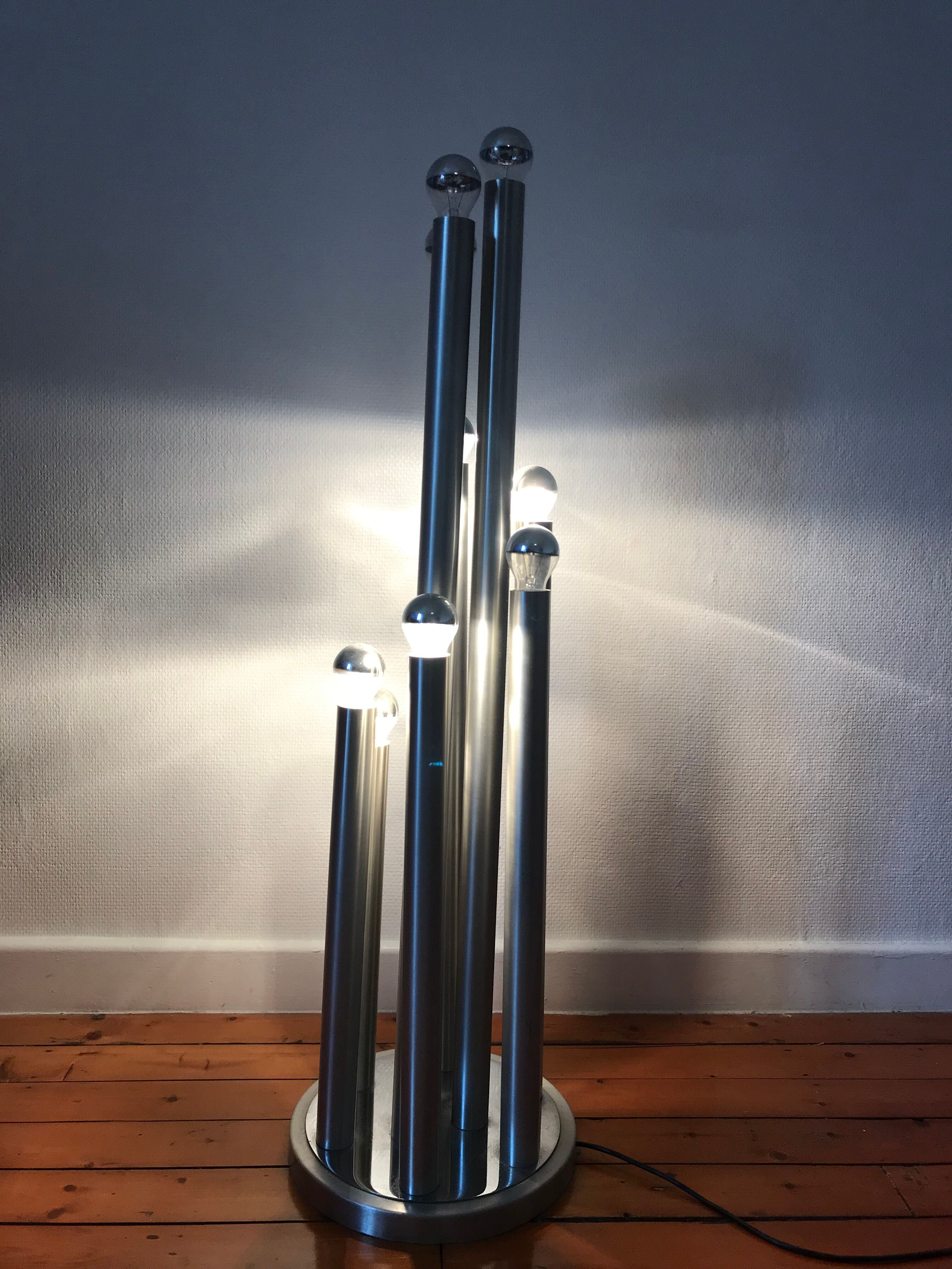 Organ floor lamp circa 1970