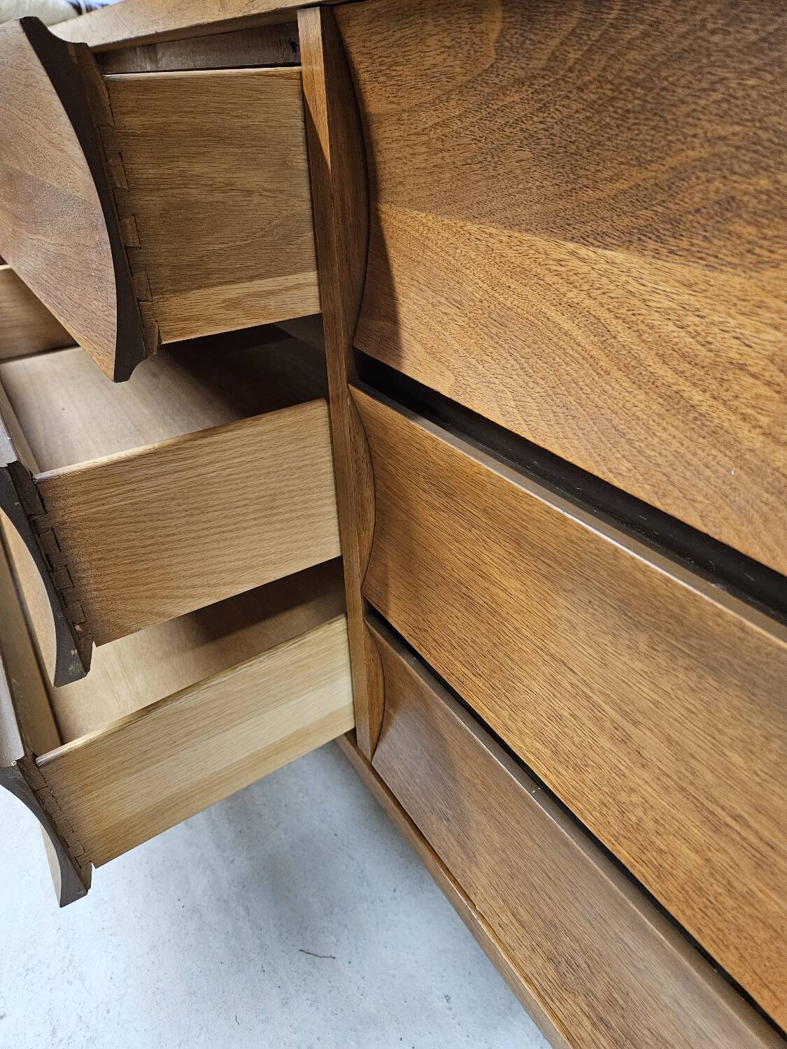 Johnson Carper 1950 Dresser