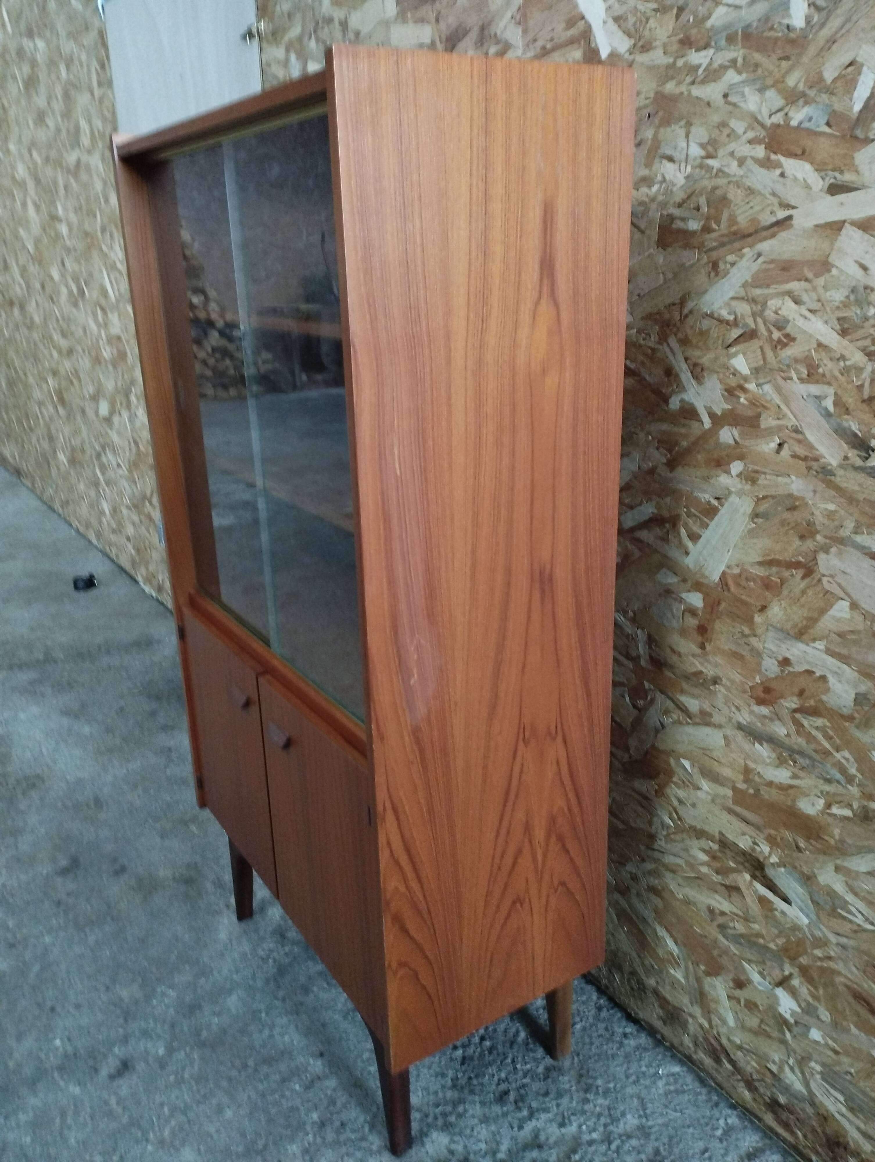 Vitrine bibliothèque en teck