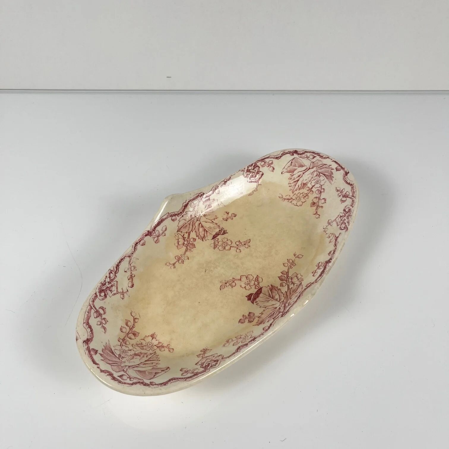 Oval dish with side handle KG Lunéville Ironstone, "Fontainebleau", pink, 19th century