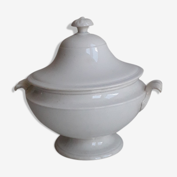 White porcelain soup bowl from Creil & Montereau - xixth century