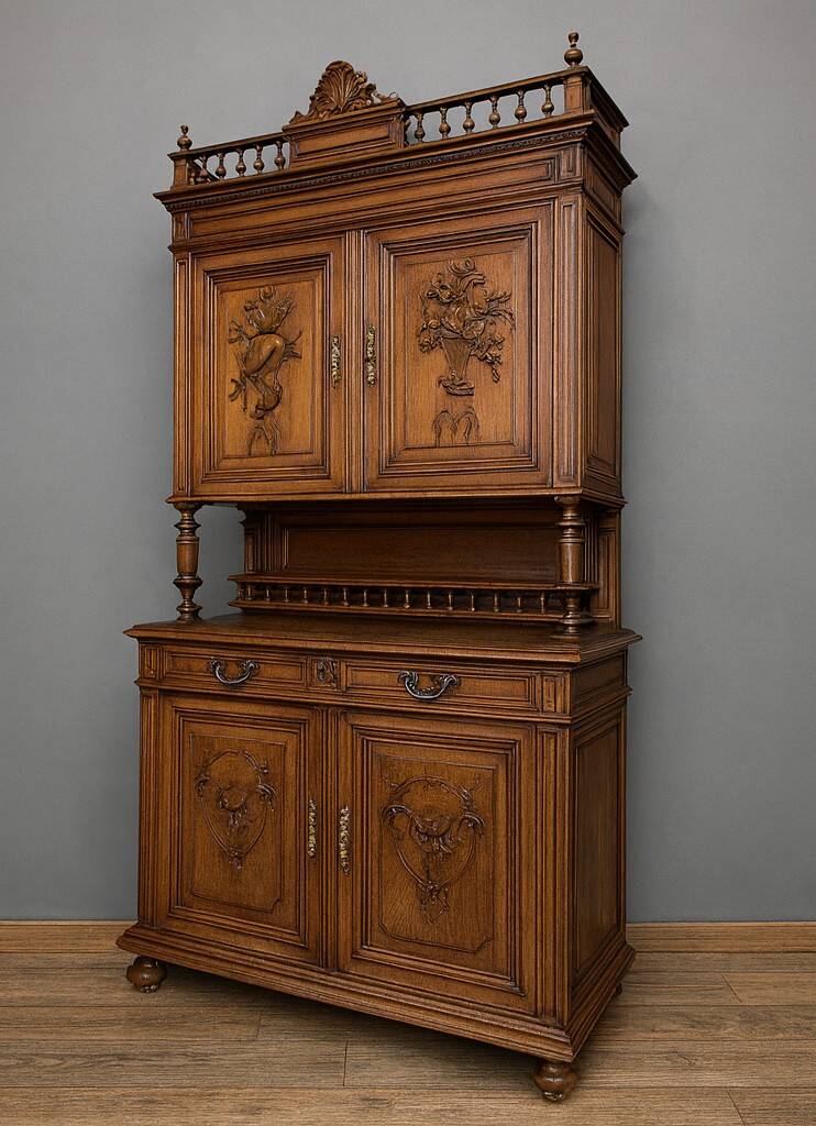 Buffet Style Louis XVI En Noyer Sculpté