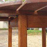 Round table of swing terrace