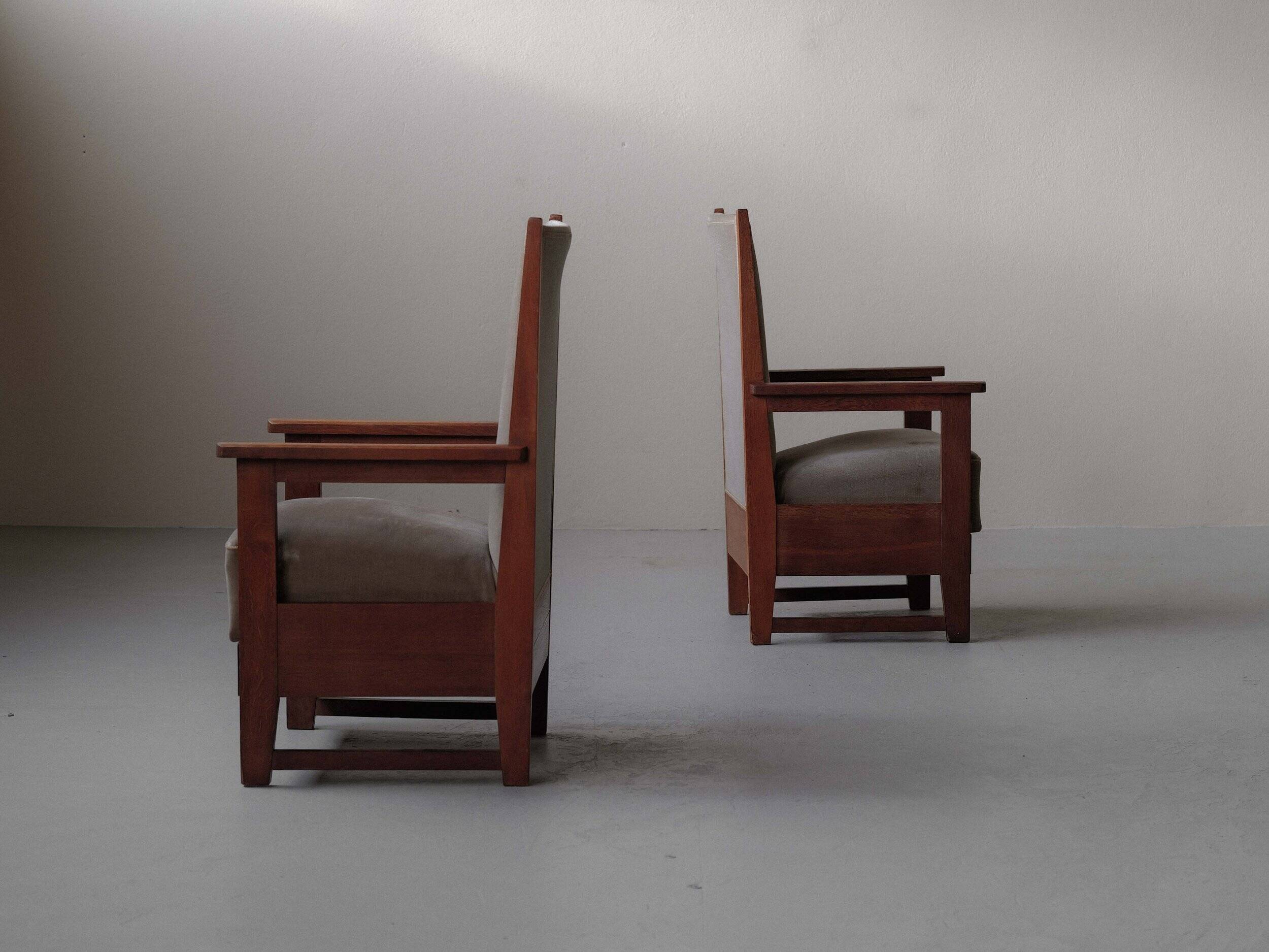Pair of Art Deco armchairs – Amsterdam School, circa 1930