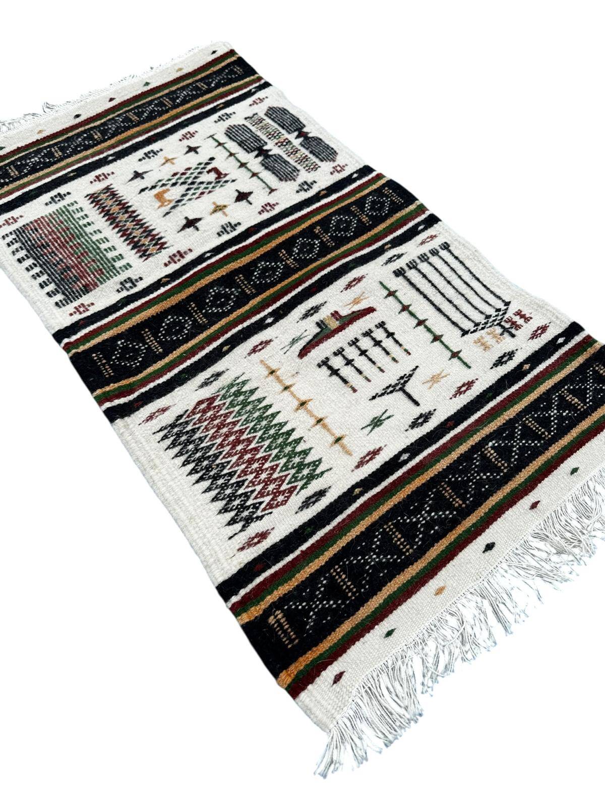Handmade kilim rug 90cm x 50cm