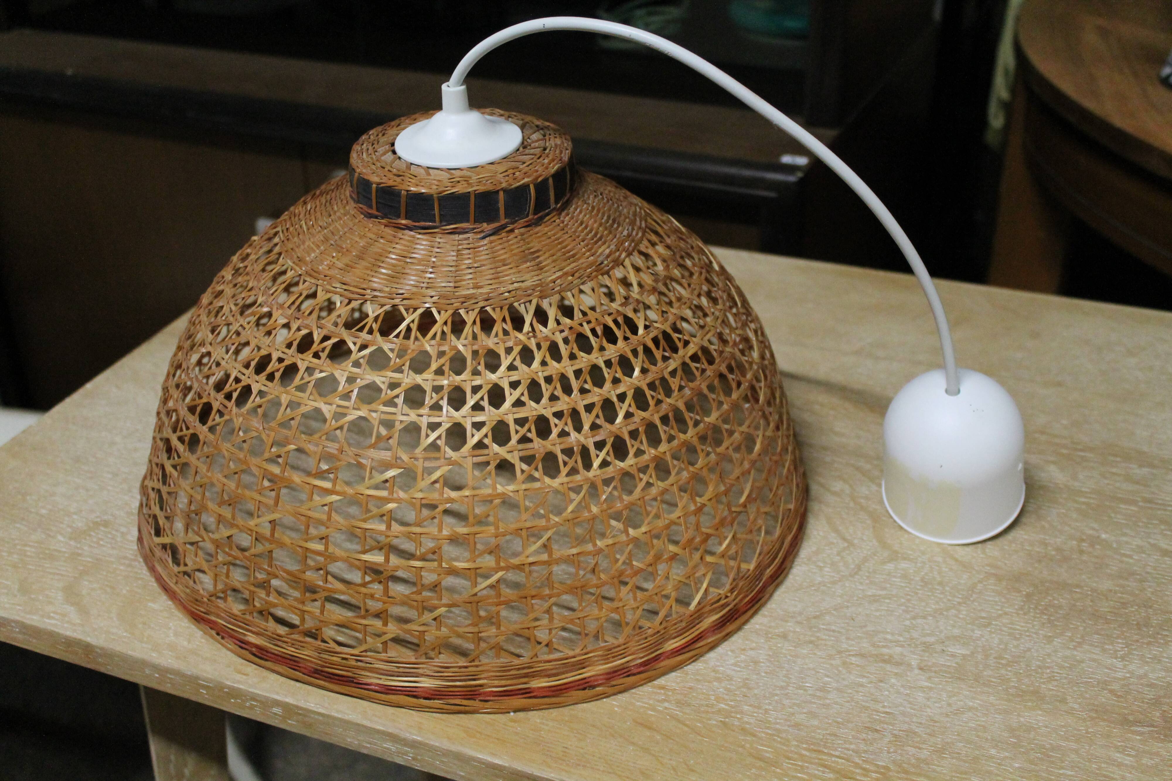 Braided bamboo hanging lamp