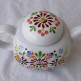 Porcelain teapot kettle