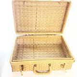 Picnic hut in blond wicker