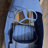 Ancienne voiture à pédales 1920