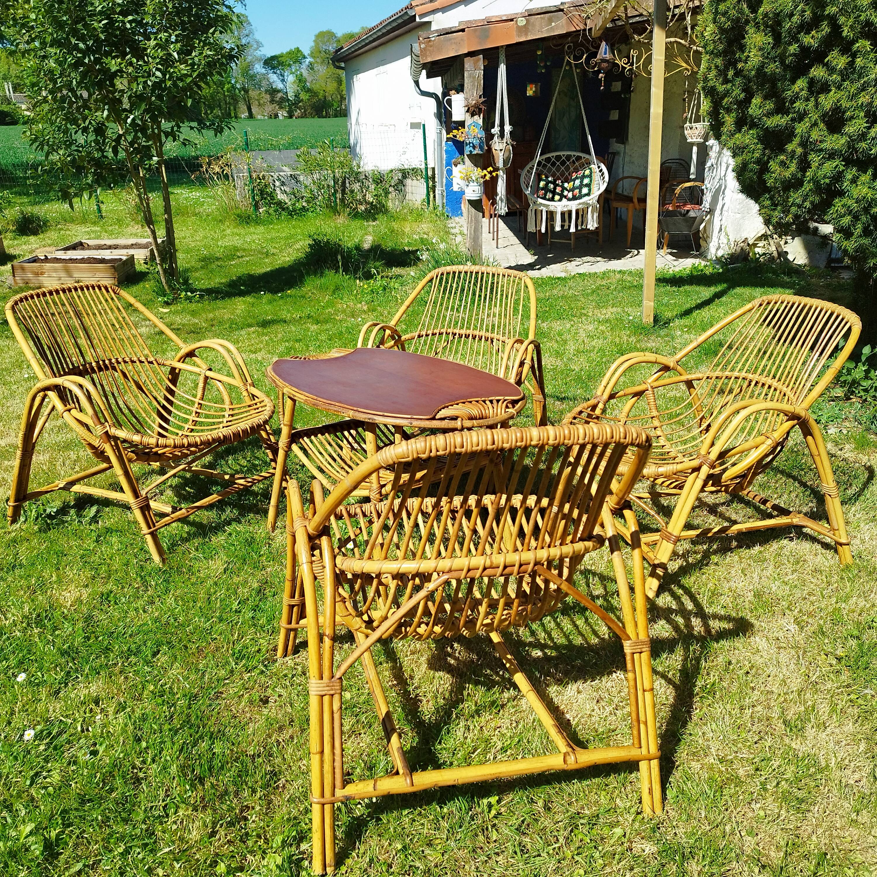 Vintage rattan lounge set