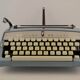 60s Brother De Luxe typewriter - NEUF ribbon