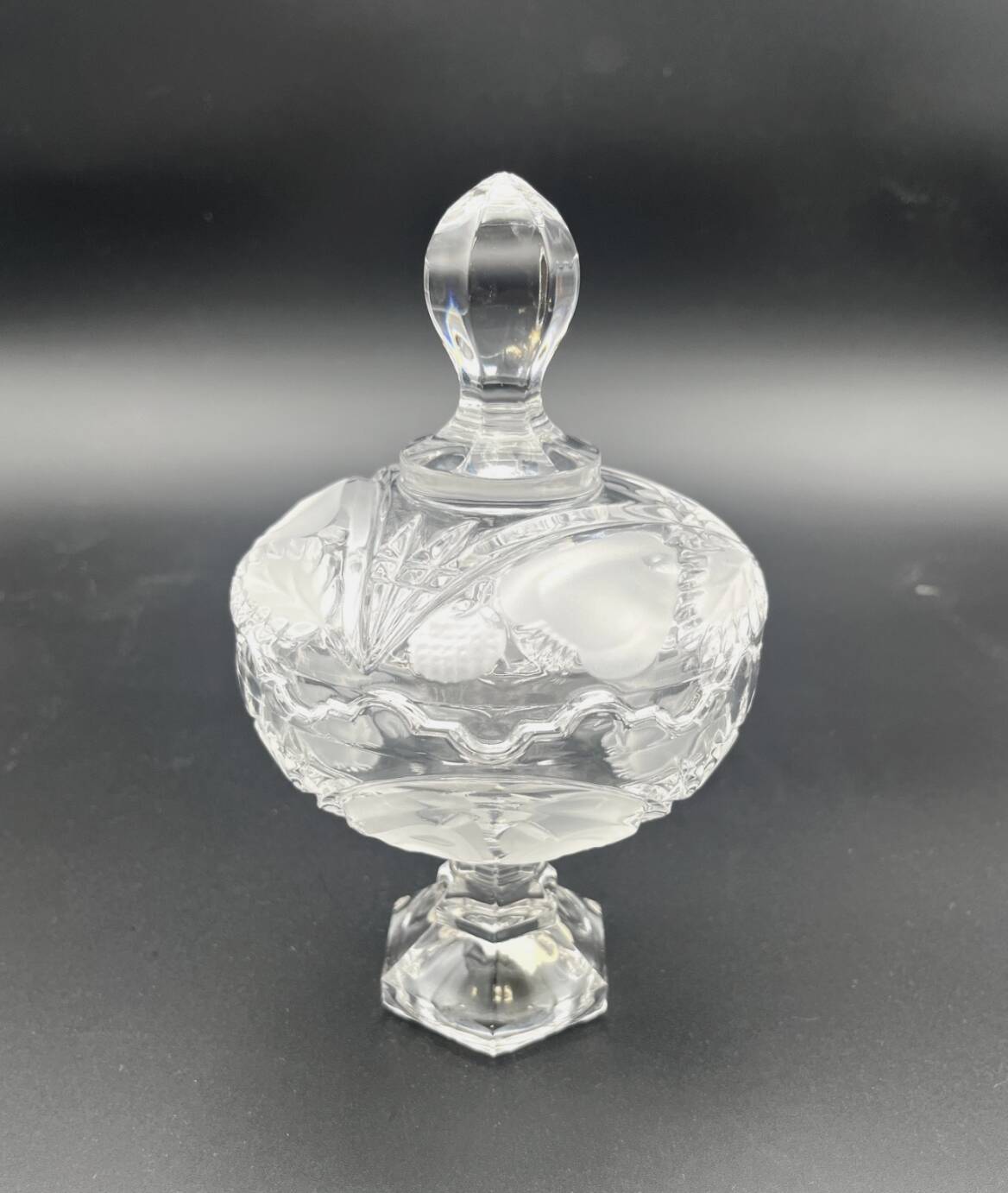 Paris crystal candy box on stand with leaf and fruit decor - 637001