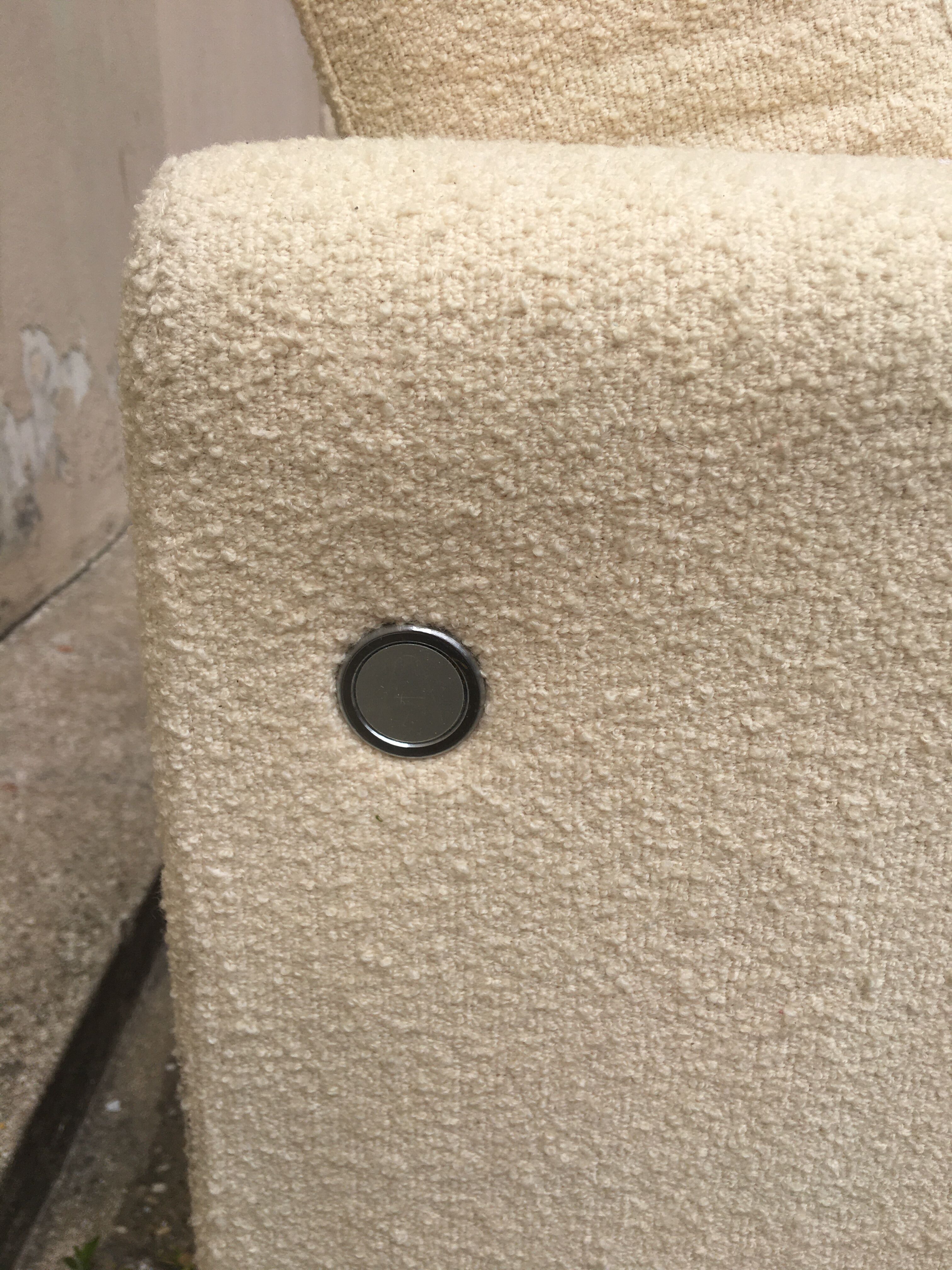 Artifort series 691 chair