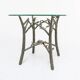 Une table d’appoint vintage dans le style d’Alberto Giacometti