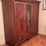 Armoire en chêne de style espagnol, début du XXe siècle