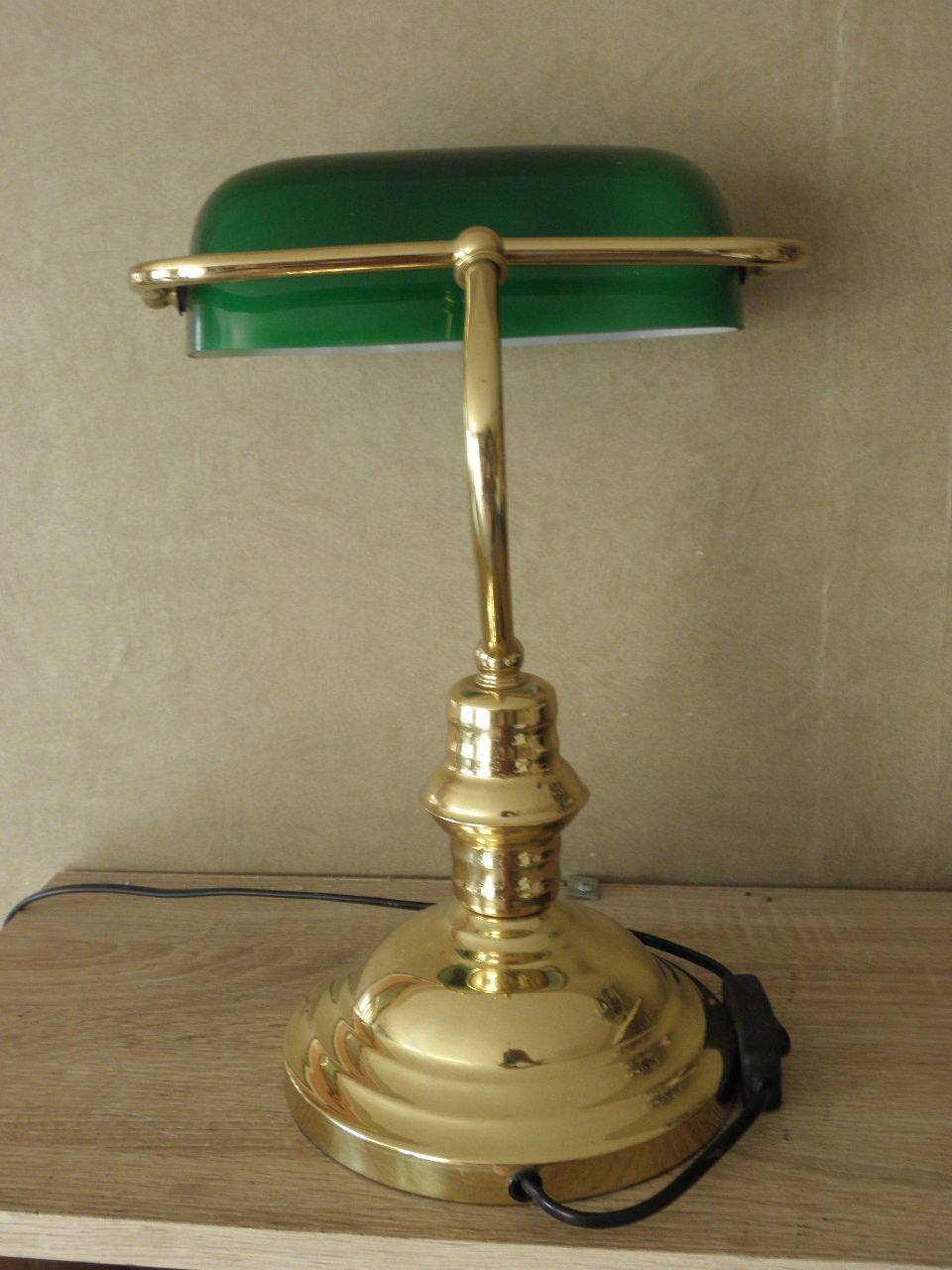 Green Glass Bankers Lamp