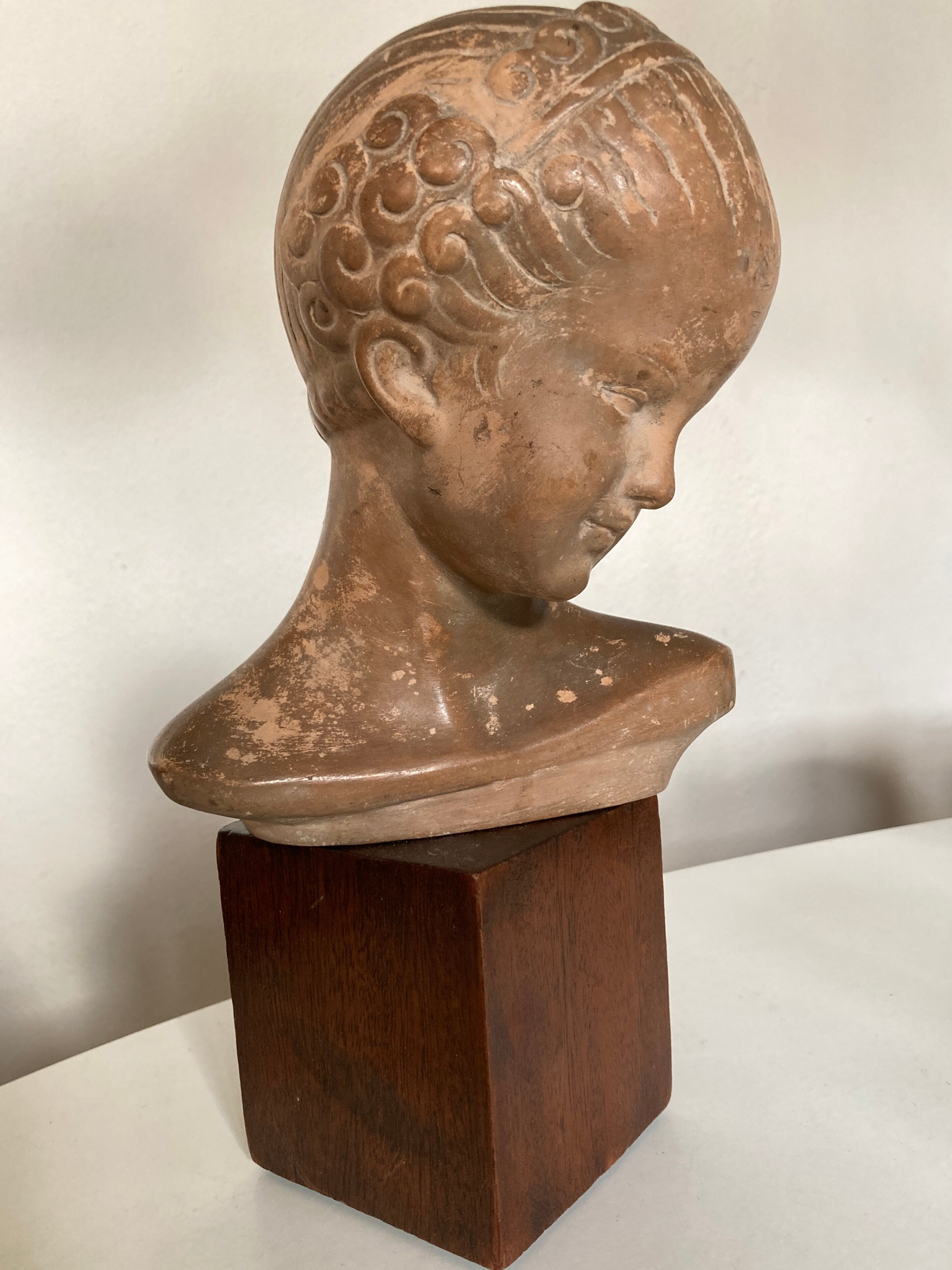 Child's head in terracotta 1920 wooden base