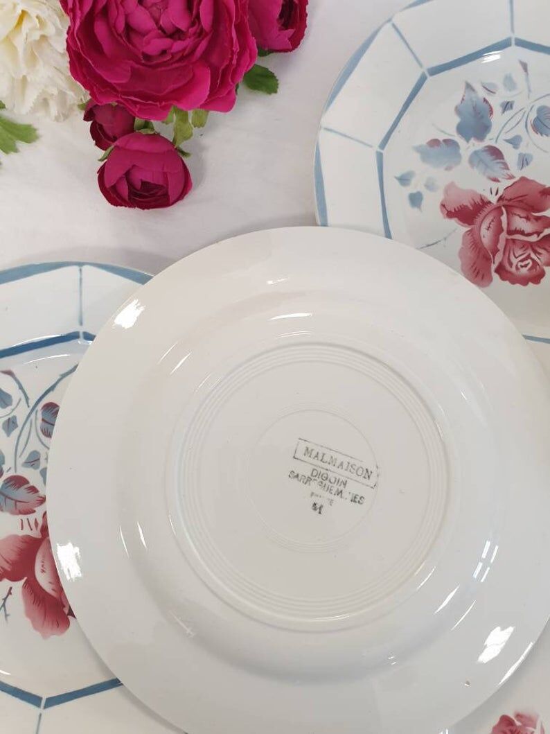 6 assiettes plates anciennes modèle "Malmaison" de la manufacture française de Digoin