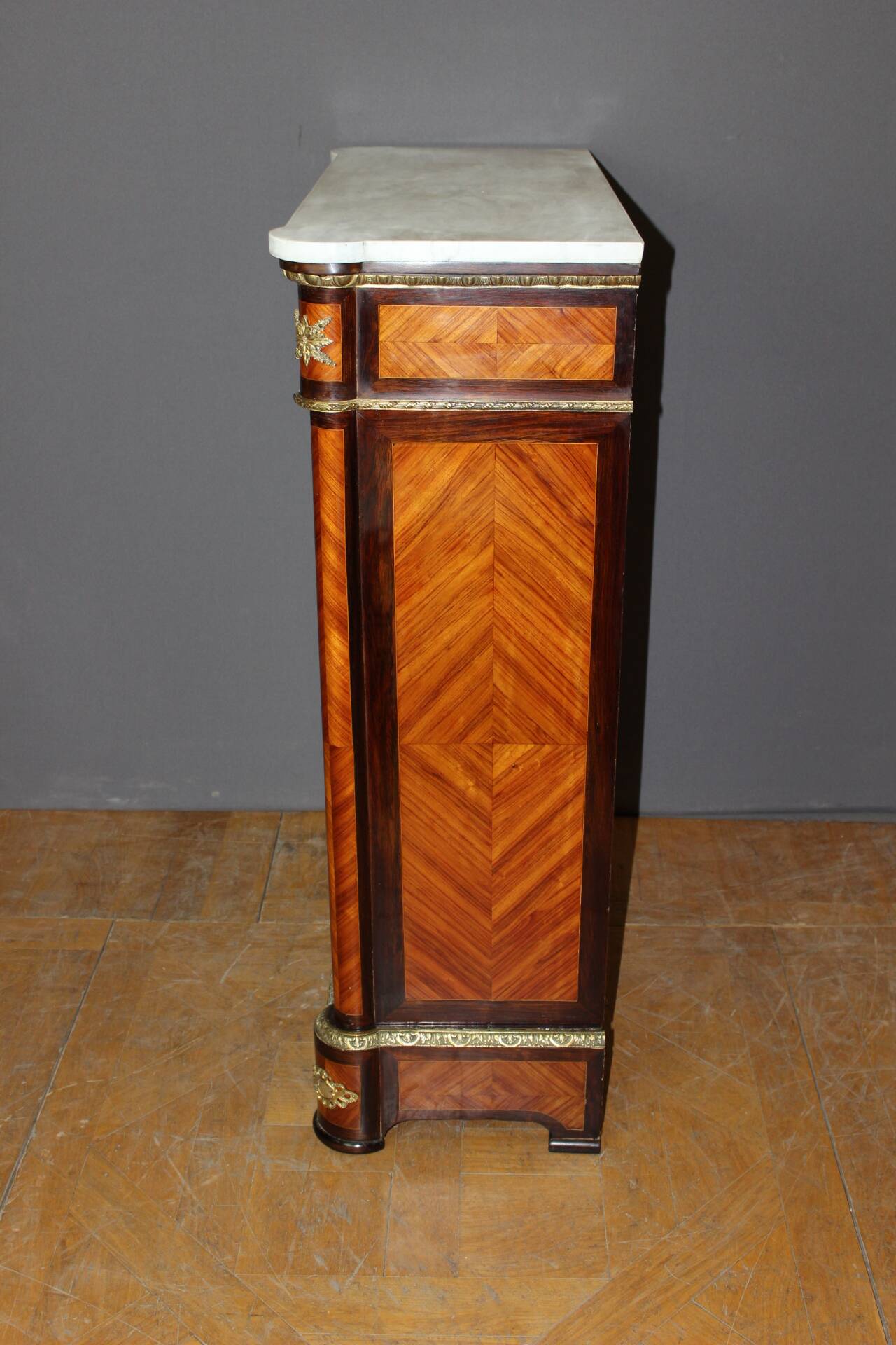 Napoleon III display cabinet in marquetry circa 1880