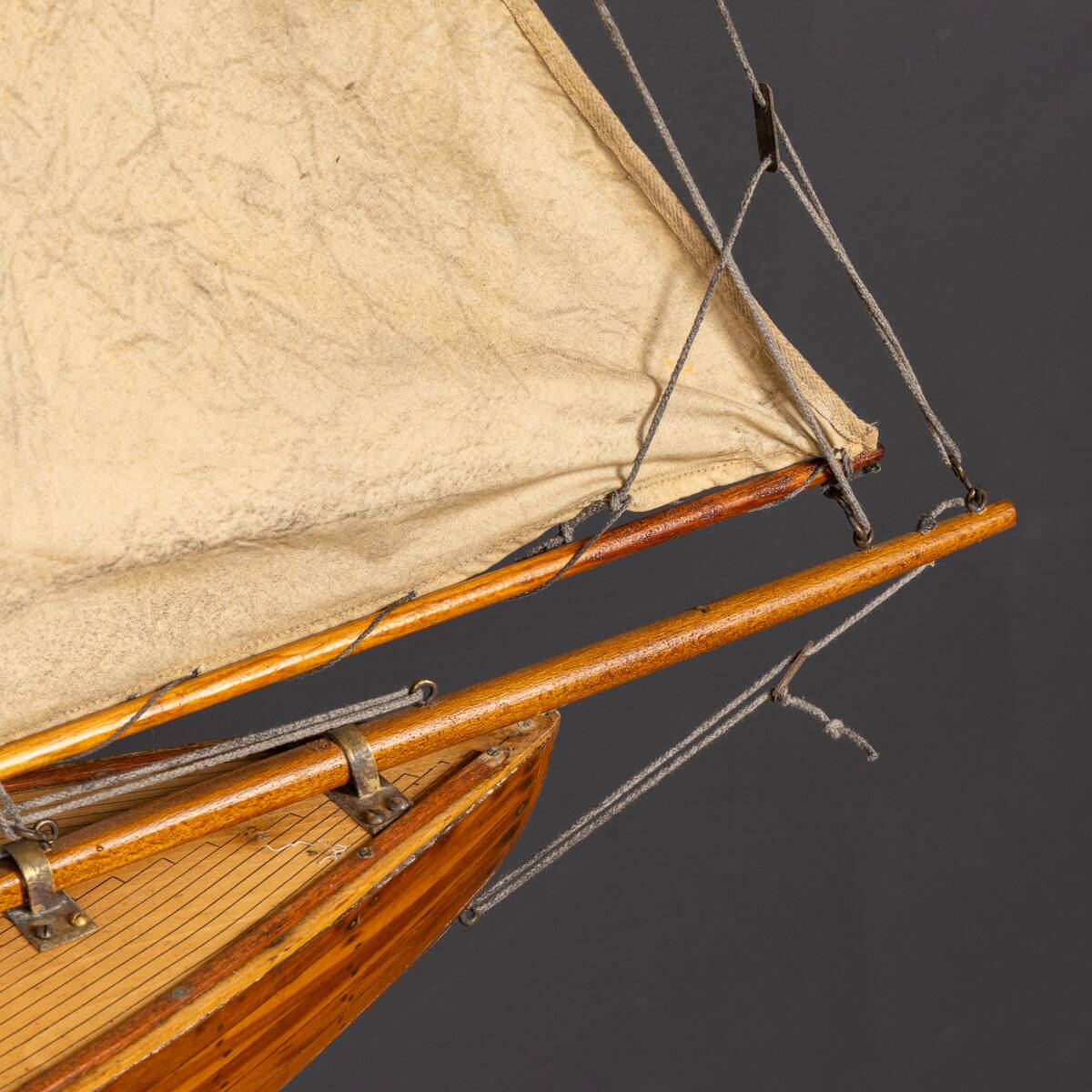 Vintage 20thC English Carved Hull Pond Yacht c.1930