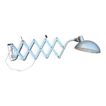 Workshop lamp