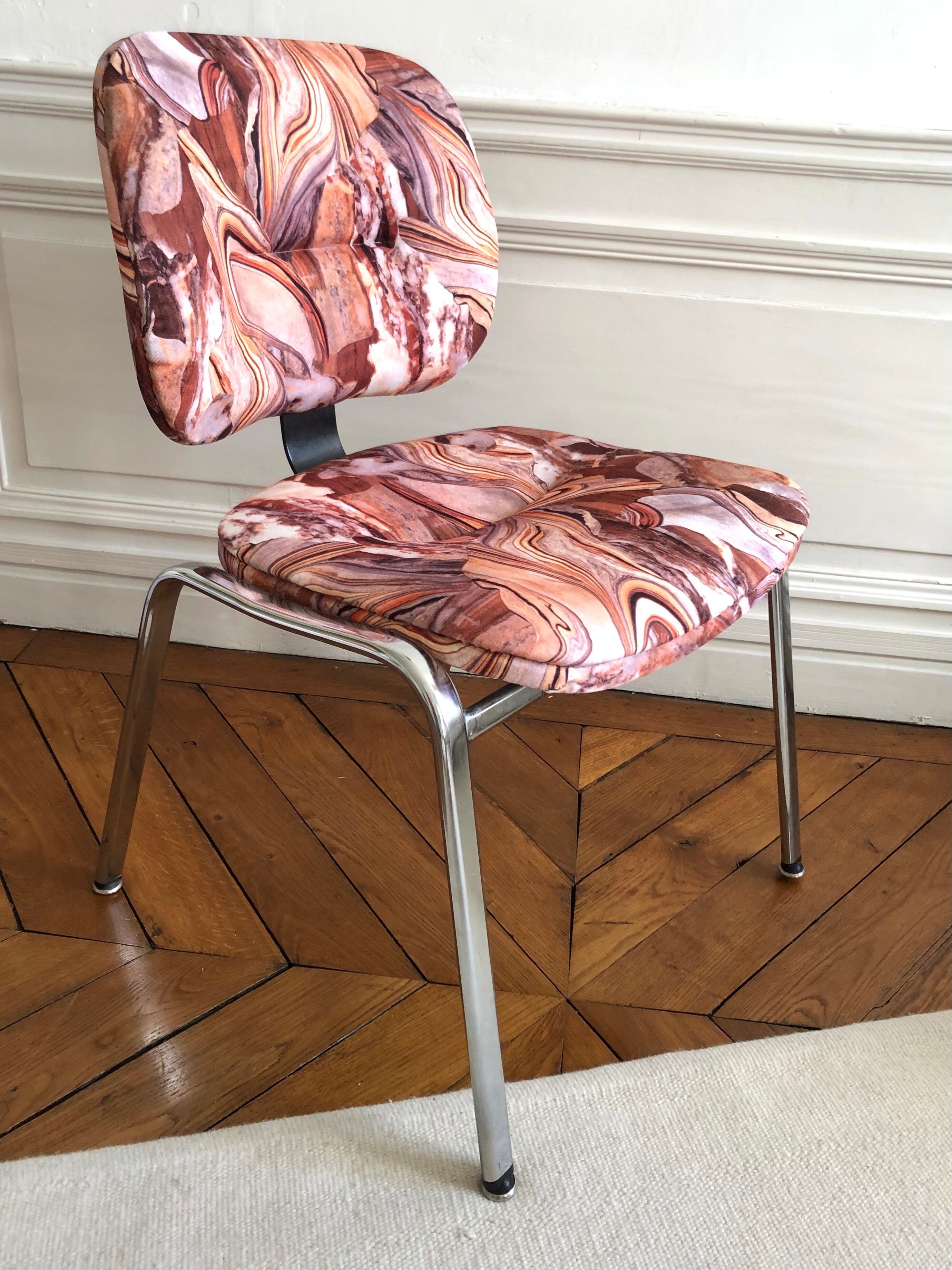 Vintage office chair 80s