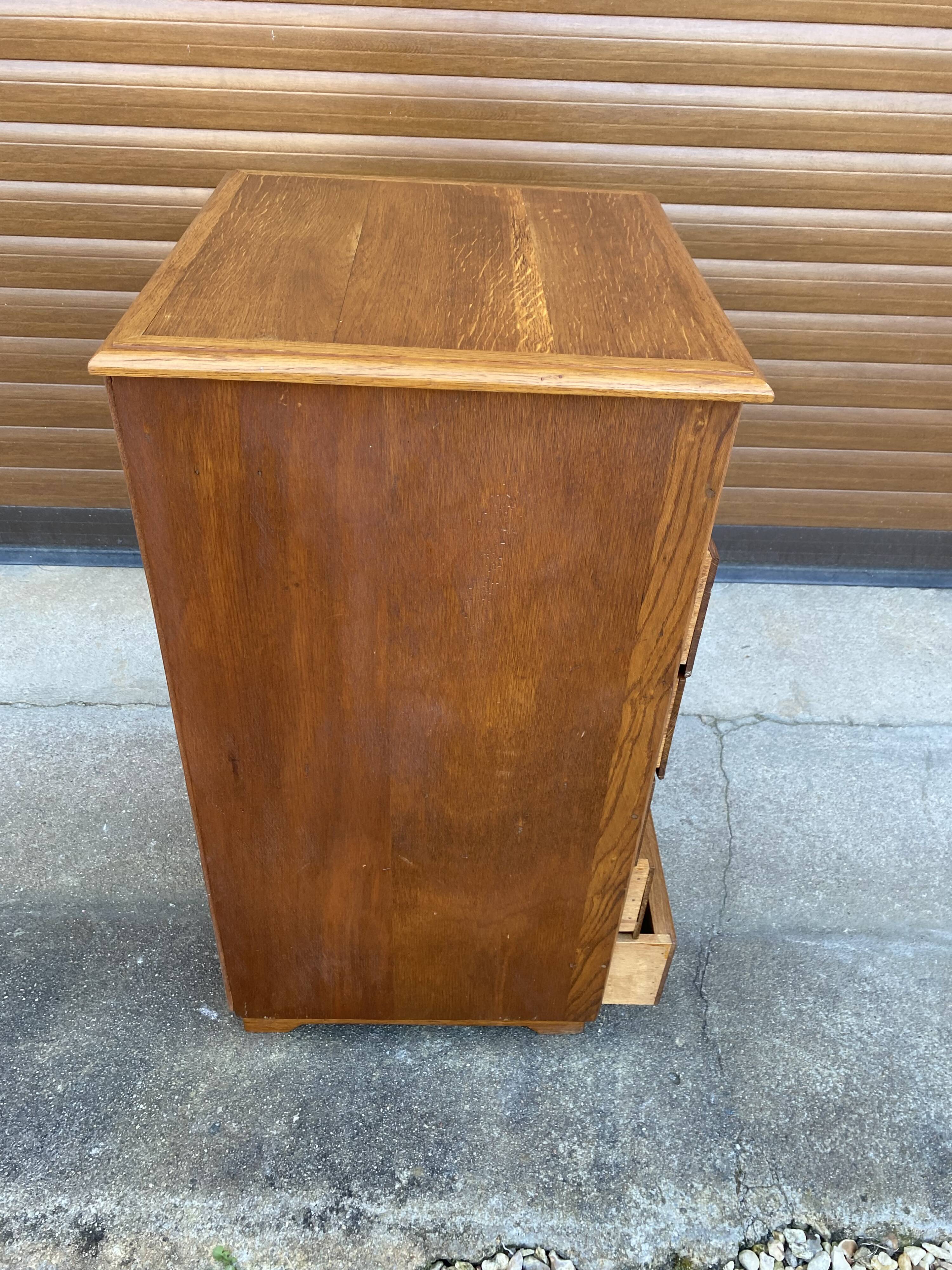 Petite Commode chêne six tiroirs