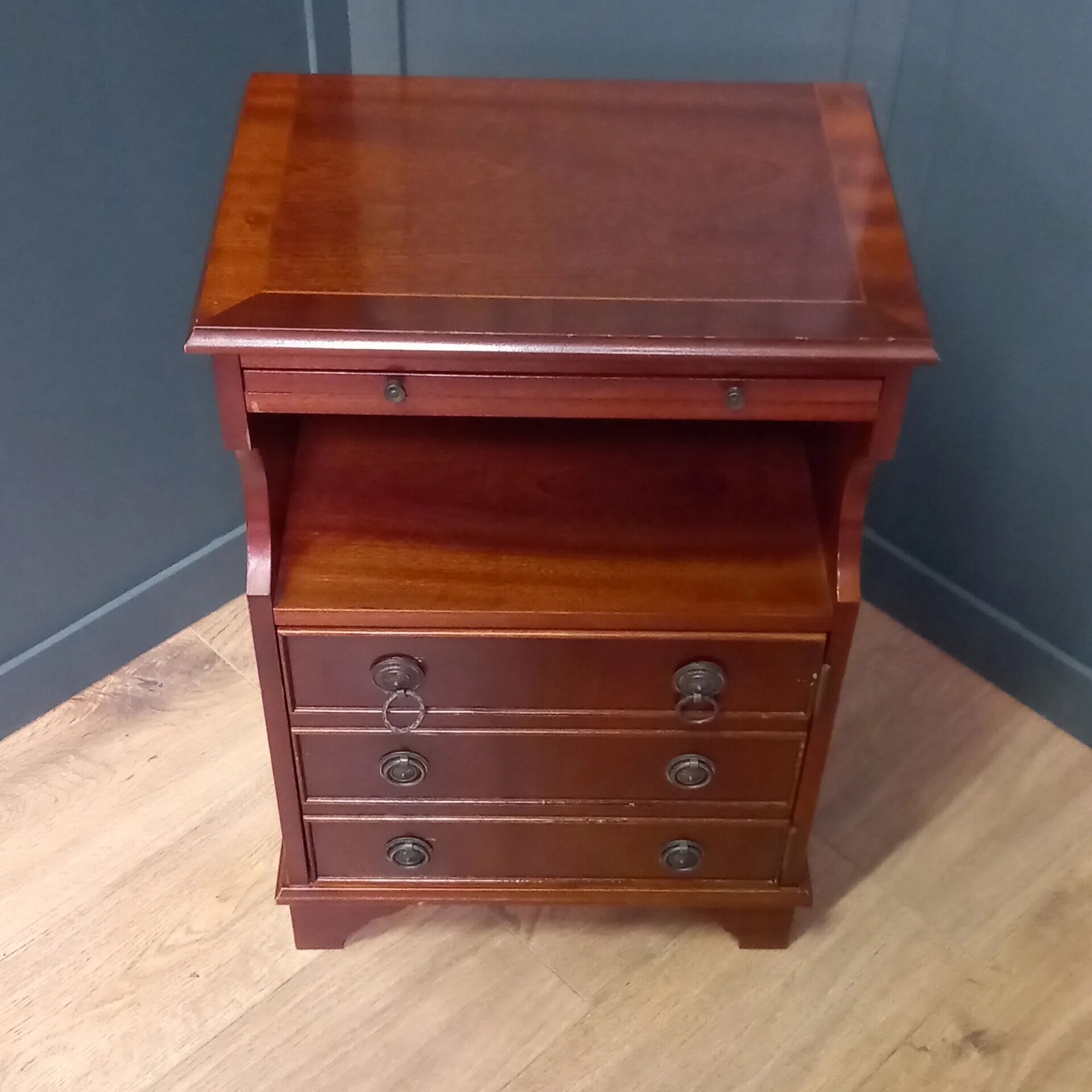Small vintage bachelor's cabinet - bedside table