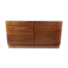 Low chest of drawers in rosewood of Danish design from the 1960s