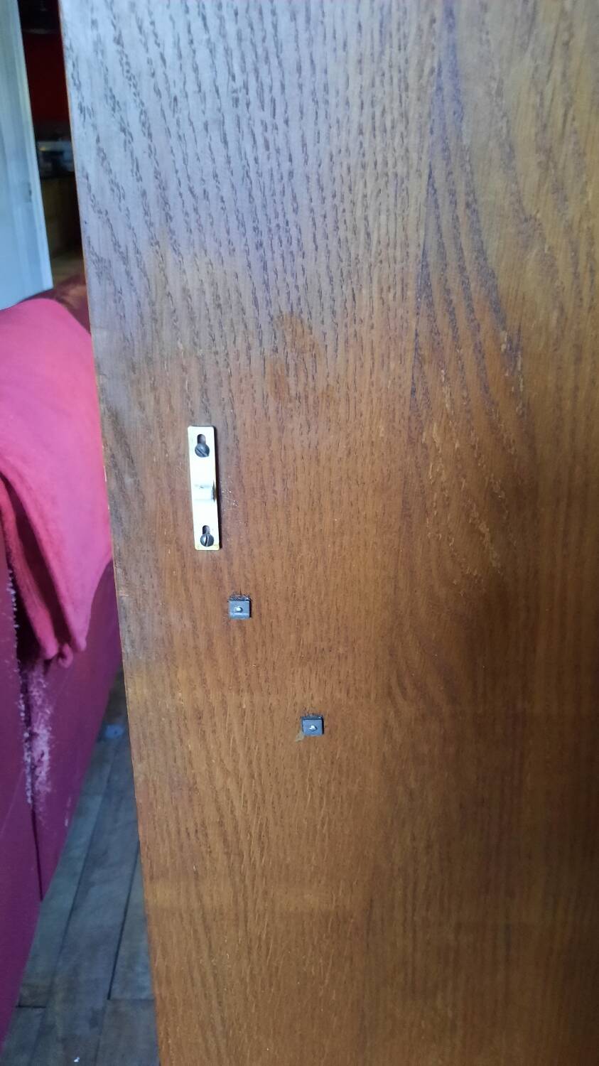 Armoire asymétrique