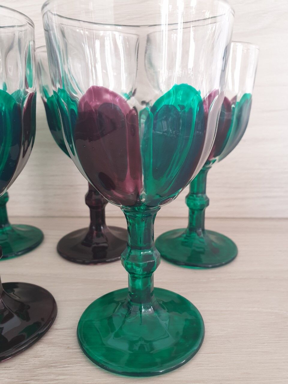 Wine glasses 80s