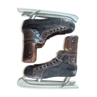 Vintage Kovopol leather ice skates
