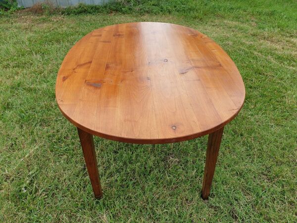 Table de ferme ovale en merisier