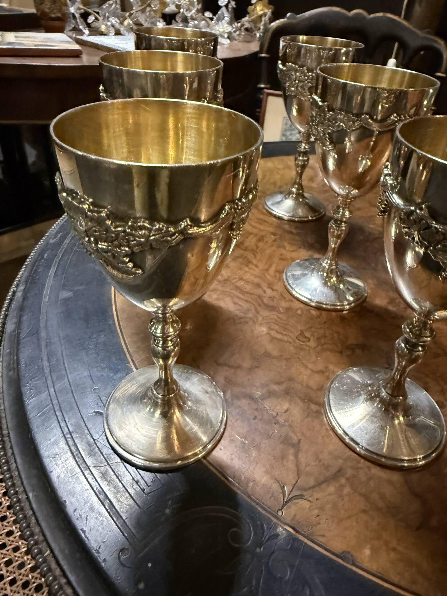 Carafe et 6 verres en métal argenté