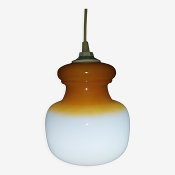 Pendant light in orange and white opaline